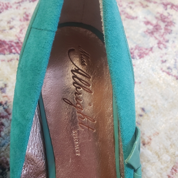 Miss Albright "Moira" Side Bow Pump Size 6.5 - Picture 8 of 14